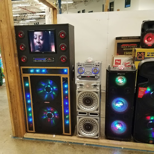 Flea Market «Swap-O-Rama Flea Markets», reviews and photos, 4350 W 129th St, Alsip, IL 60803, USA