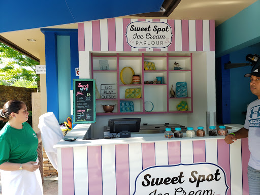 Golf Course «Golf Trails of the Woodlands», reviews and photos, 2311 N Millbend Dr, The Woodlands, TX 77380, USA