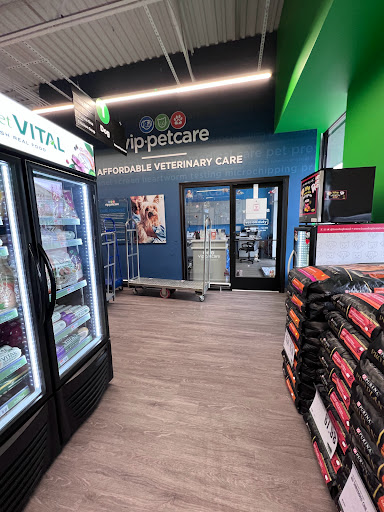 Pet Supply Store «Pet Supplies Plus», reviews and photos, 5348 Dixie Hwy, Waterford Twp, MI 48329, USA