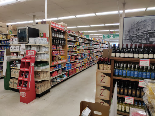 Grocery Store «Safeway Foods», reviews and photos, 5602 N Illinois St, Indianapolis, IN 46208, USA
