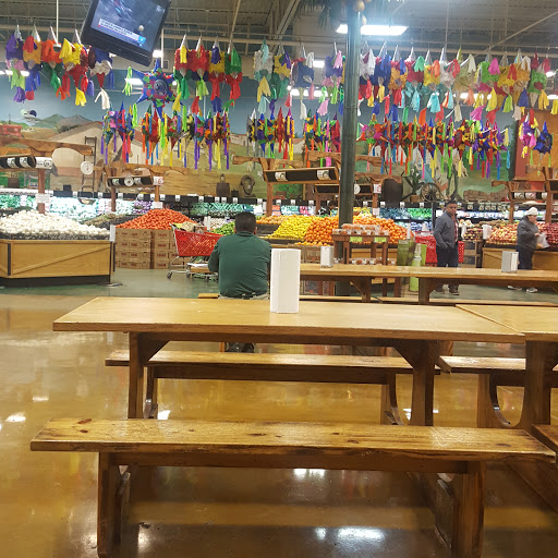 Grocery Store «El Rio Grande #7», reviews and photos, 10325 Lake June Rd #400, Dallas, TX 75217, USA