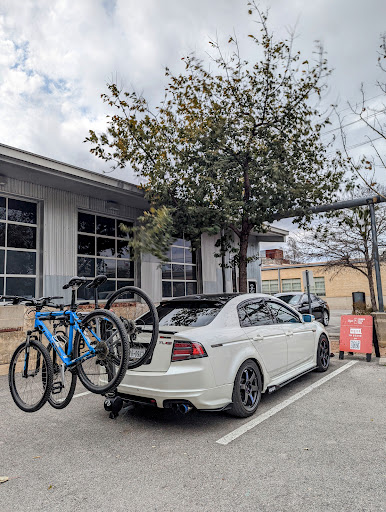 Bicycle Store «Bike World at Pearl Brewery», reviews and photos, 300 E Grayson St, San Antonio, TX 78215, USA