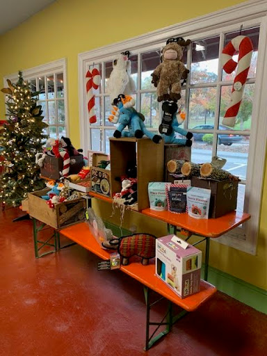 Pet Supply Store «AARF Pet Central», reviews and photos, 6570 James B Rivers Memorial Dr, Stone Mountain, GA 30083, USA