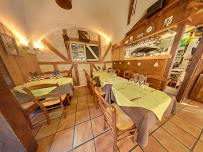 Atmosphère du Restaurant Eau Petit Pont à La Salle-les-Alpes - n°12