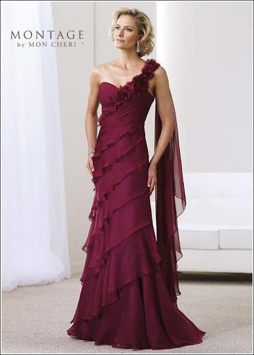 Bridal Shop «Bridal Gallery By Yvonne», reviews and photos, 895 New Loudon Rd, Latham, NY 12110, USA