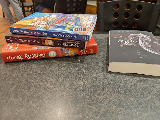 Shopping Mall «Long Gate Shopping Center», reviews and photos, 4814 Hale Haven Dr, Ellicott City, MD 21043, USA