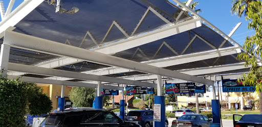 Car Wash «Cruisers Car Wash», reviews and photos, 8870 Tampa Ave, Northridge, CA 91324, USA