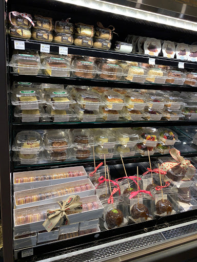 Grocery Store «Whole Foods Market», reviews and photos, 415 Newport Center Dr, Newport Beach, CA 92660, USA