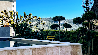 La Maison Carrée : Gite de charme 8 personnes climatisés et piscine chauffée privative à Les Eyzies