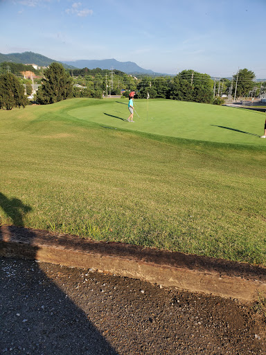 Golf Course «Gatlinburg Golf Course», reviews and photos, 520 Dollywood Ln, Pigeon Forge, TN 37863, USA