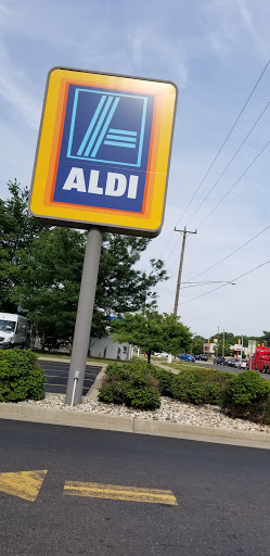 Supermarket «ALDI», reviews and photos, 24130 Van Born Rd, Dearborn Heights, MI 48125, USA
