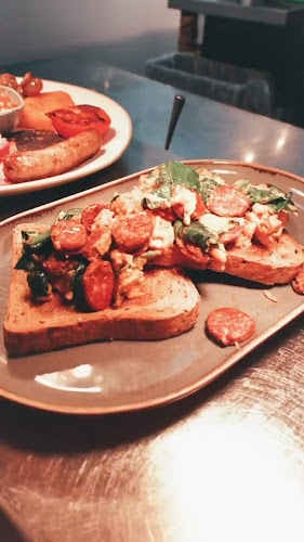 Opinii despre Mokka Downend în Bristol - Restaurant