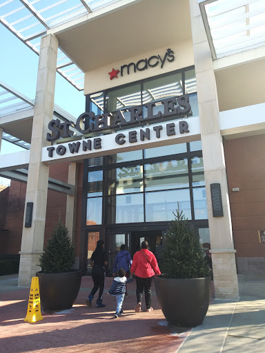 Shopping Mall «St. Charles Towne Center», reviews and photos, 11110 Mall Cir, Waldorf, MD 20603, USA