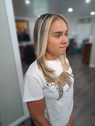 Beauty Salon «Zuni Hair Dominican Salon», reviews and photos, 358 N 4th St, Reading, PA 19601, USA