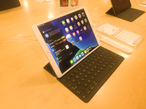 Electronics Store «Best Buy», reviews and photos, 5085 Shelbyville Rd, Louisville, KY 40207, USA