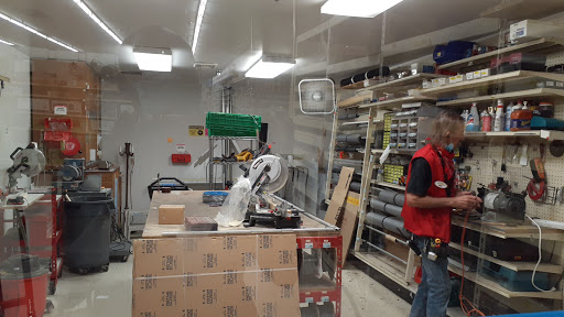 Hardware Store «Westlake Ace Hardware 079», reviews and photos, 2235 E 61st St, Tulsa, OK 74136, USA