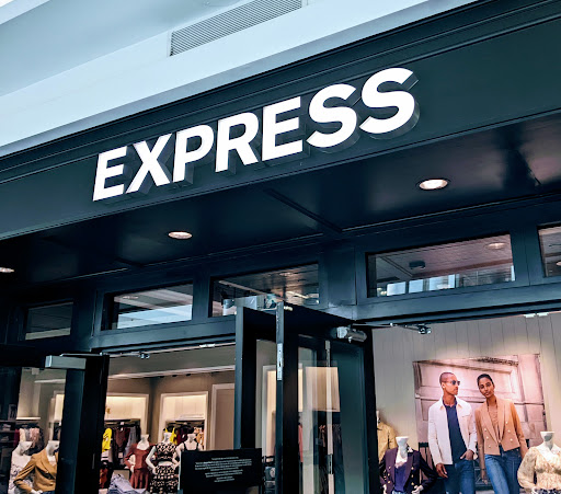 Clothing Store «Express», reviews and photos, 1100 S Joyce St, Arlington, VA 22202, USA