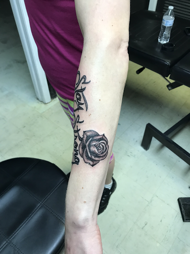 Find tattoo present ideas for your next unique tattoo in Wadena at Bryniarski tattoo