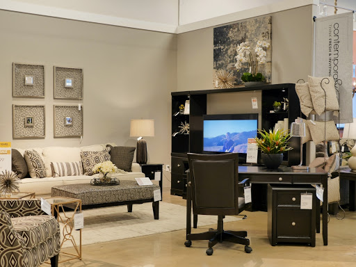 Furniture Store «Ashley HomeStore», reviews and photos, 2915 N Dale Mabry Hwy, Tampa, FL 33607, USA