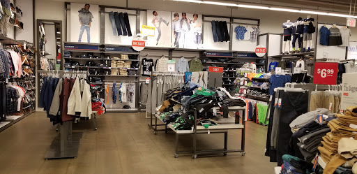 Clothing Store «Old Navy», reviews and photos, 7665 Academy Blvd N, Colorado Springs, CO 80920, USA