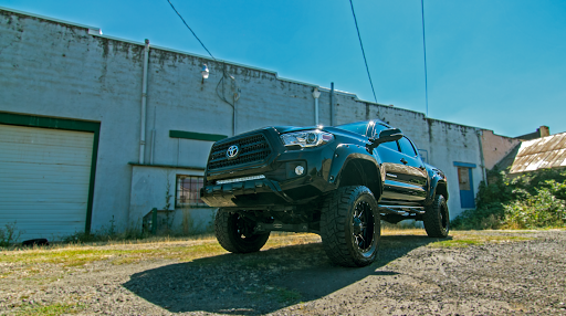 Trailer Hitch Supplier «S&R Motorz Inc», reviews and photos, 731 W Baseline St suite#1, Cornelius, OR 97113, USA