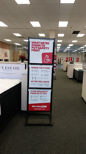 Mattress Store «Mattress Firm Lake Sammamish», reviews and photos, 1810 12th Ave NW b, Issaquah, WA 98027, USA