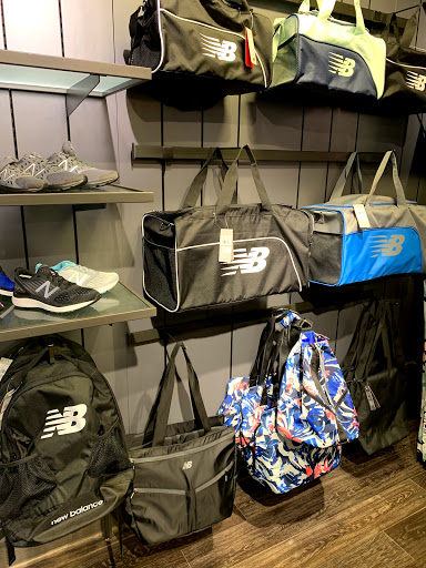 Shoe Store «New Balance Bellevue», reviews and photos, 823 Bellevue Way NE #100, Bellevue, WA 98004, USA