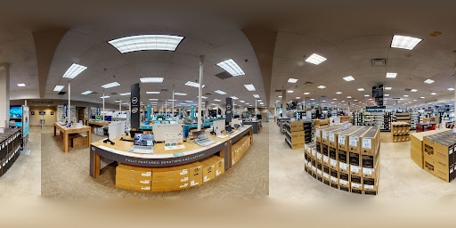Electronics Store «Micro Center», reviews and photos, 8000 E Quincy Ave, Denver, CO 80237, USA