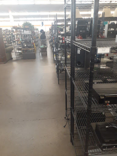 Thrift Store «McClintock & Southern Goodwill Retail Store & Donation Center», reviews and photos, 1546 E Southern Ave, Tempe, AZ 85282, USA