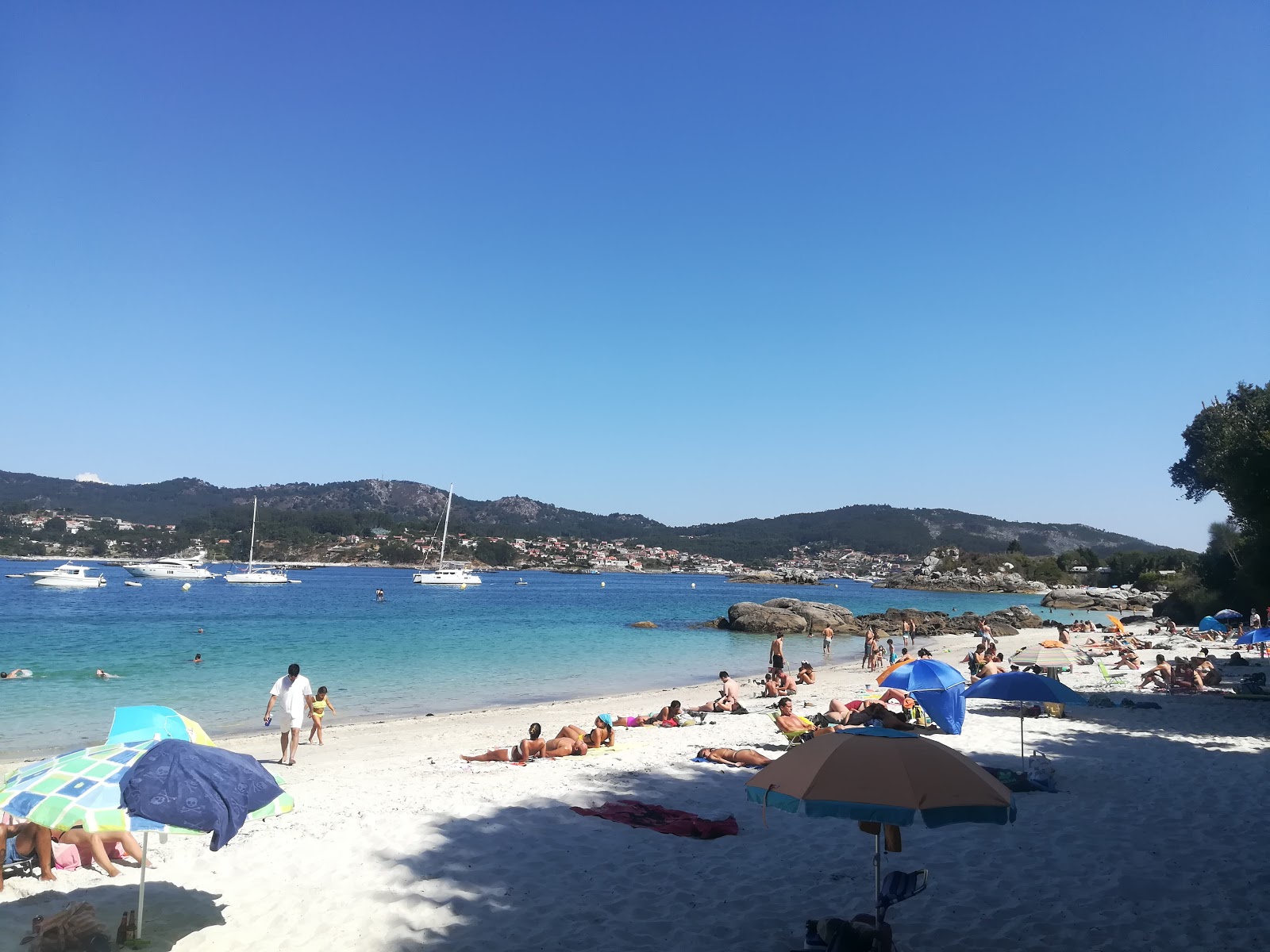 Castineiras Plajı'in fotoğrafı ve güzel manzarası