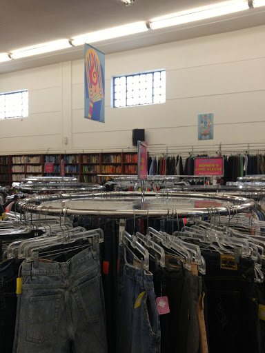 Thrift Store «Out of the Closet Thrift Store», reviews and photos, 1724 Sunset Blvd, Los Angeles, CA 90026, USA