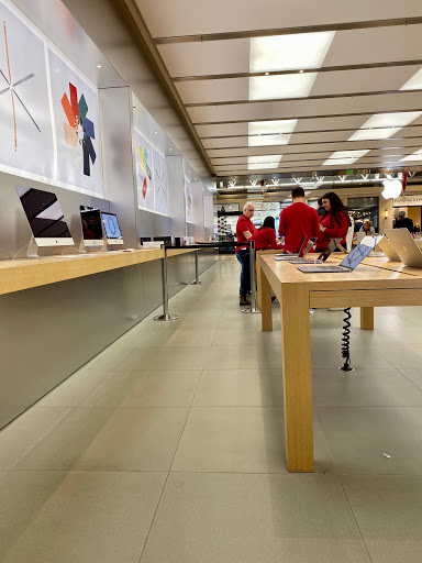 Computer Store «Apple Christiana Mall», reviews and photos, 125 Stanton Christiana Rd, Newark, DE 19702, USA