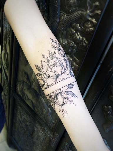 Tattoo Shop «Hailin Tattoo Studio», reviews and photos, 1136 N La Brea Ave, Los Angeles, CA 90038, USA