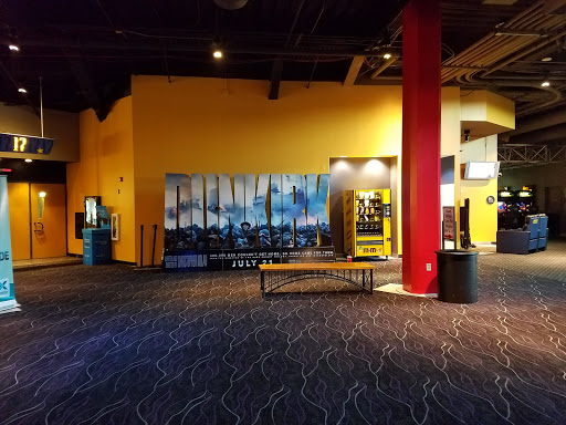 Movie Theater «Regal Cinemas Cantera 17 & RPX», reviews and photos, 28250 Diehl Rd, Warrenville, IL 60555, USA