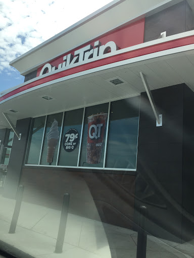 Gas Station «QuikTrip», reviews and photos, 1600 Lyndon B Johnson Fwy, Farmers Branch, TX 75234, USA