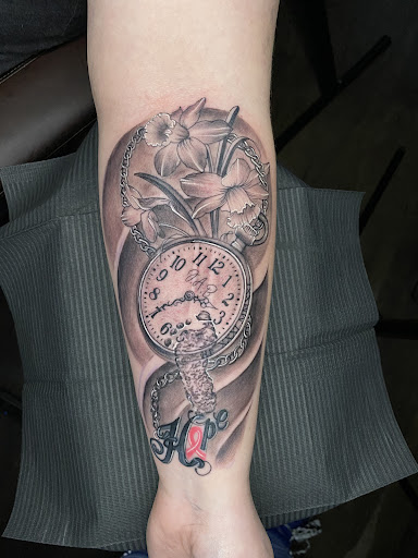 Explore henna tattoo ideas for men, creative tattoo ideas in Manassas, available at Lamano Ink