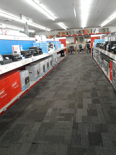 Office Supply Store «Staples», reviews and photos, 442 S Oyster Bay Rd, Hicksville, NY 11801, USA