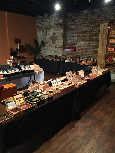 Cigar Shop «Spring Street Cigars», reviews and photos, 208 N Spring St, Tupelo, MS 38804, USA