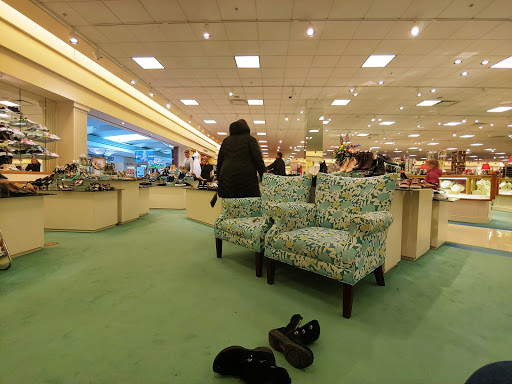 Department Store «Von Maur», reviews and photos, 4444 1st Ave NE, Cedar Rapids, IA 52402, USA