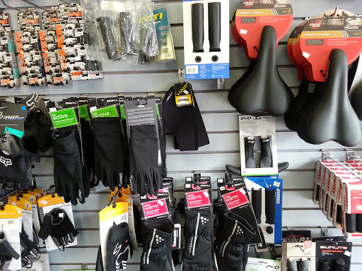 Bicycle Repair Shop «Busted Knuckle Bicycle Shop», reviews and photos, 159 Belgrade Ave, Roslindale, MA 02131, USA