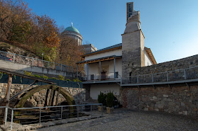 Dzsámi Múzeum és Veprech-torony