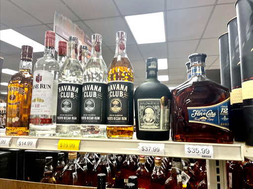 Liquor Store «M & R Liquors», reviews and photos, 2773 Main St, Glastonbury, CT 06033, USA