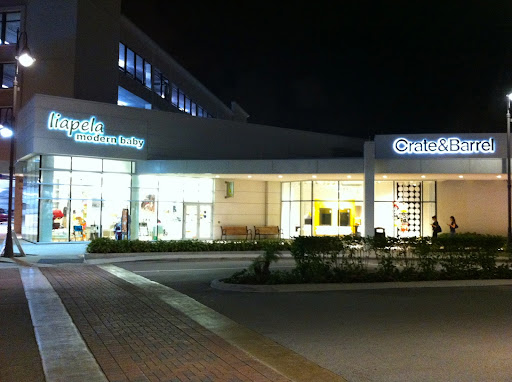 Liapela, 600 Silks Run, Hallandale Beach, FL 33009, USA, 