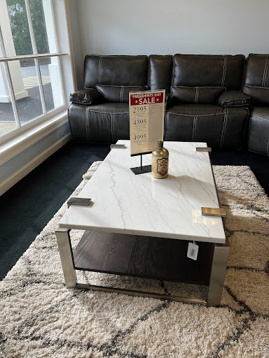 Furniture Store «Mor Furniture for Less | Lynnwood», reviews and photos, 4029 Alderwood Mall Blvd, Lynnwood, WA 98036, USA