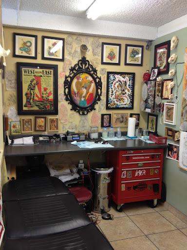 Tattoo Shop «Tattooed Planet», reviews and photos, 204 E University Dr, Tempe, AZ 85281, USA