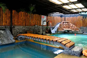 Villa Clara Pool & Venue image
