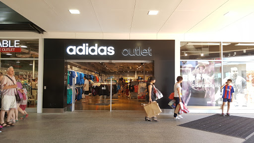 Messi clothing shops in Adelaide