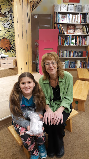 Book Store «Barnes & Noble», reviews and photos, 5132 W Saginaw Hwy, Lansing, MI 48917, USA