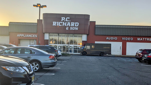 Appliance Store «P.C. Richard & Son», reviews and photos, 327 NJ-18, East Brunswick, NJ 08816, USA