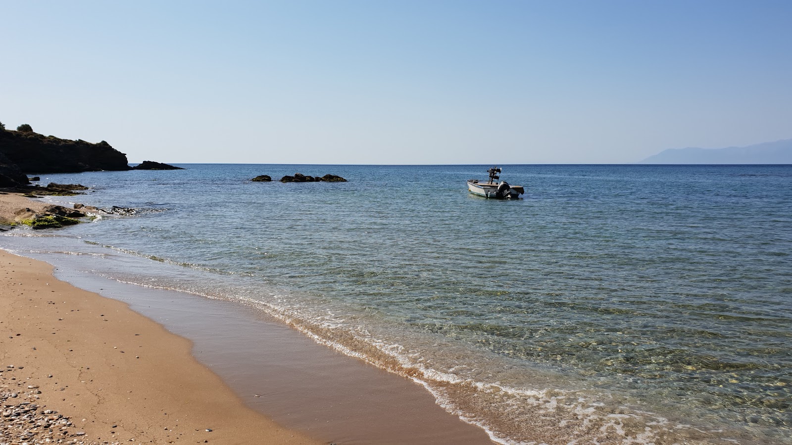 Yolo's beach II photo #8